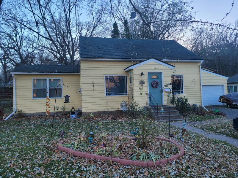 1860 S Park St, Red Wing, MN 55066
