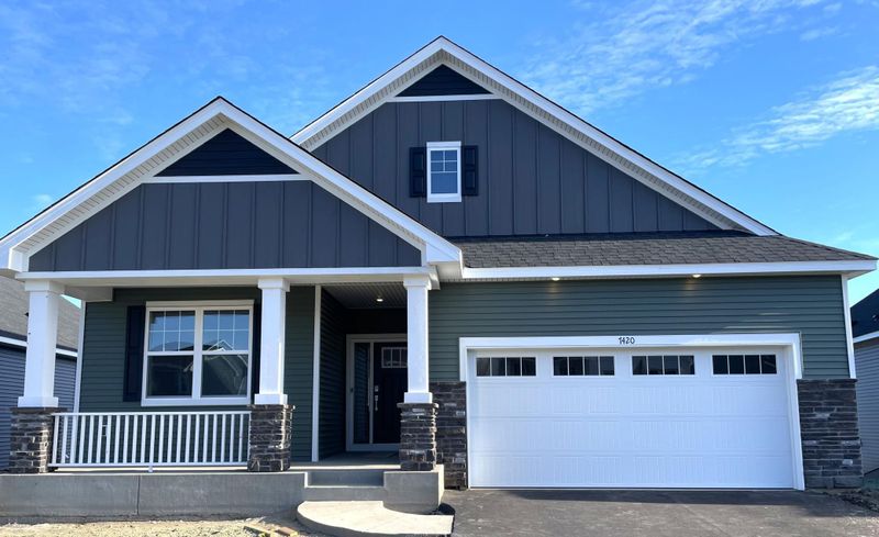 7420 Forest Ln, Lino Lakes, MN 55038