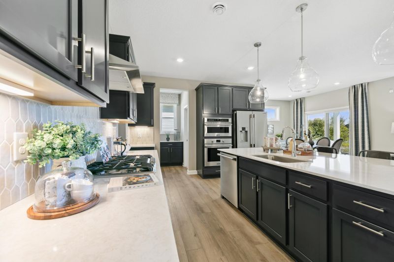 7420 Forest Ln, Lino Lakes, MN 55038