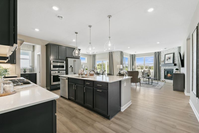 7420 Forest Ln, Lino Lakes, MN 55038