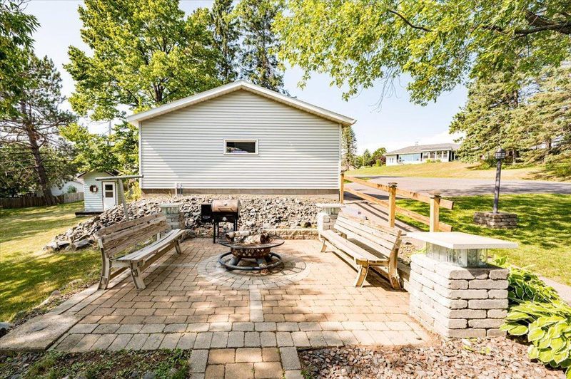 2005 Appalachian Ave, Duluth, MN 55811