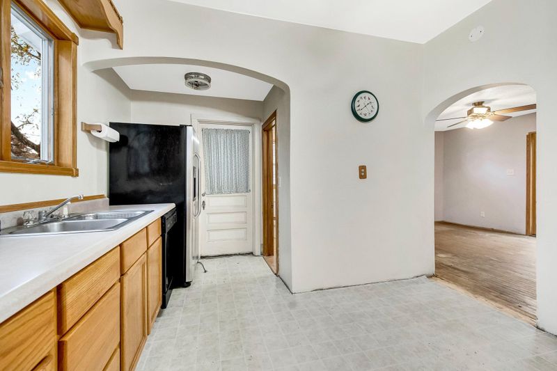 2577 4th Ave E, North Saint Paul, MN 55109