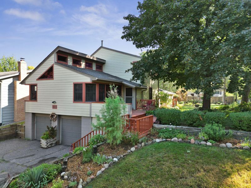 415 Sheridan Ave S, Minneapolis, MN 55405