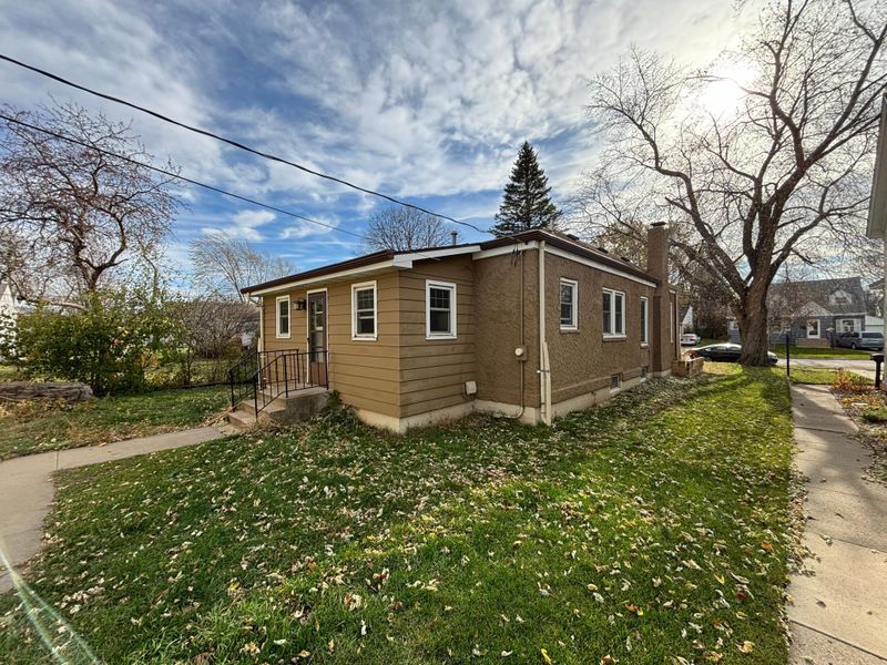 516 Blue Earth St, Mankato, MN 56001