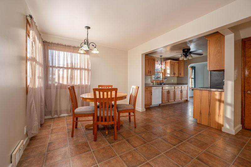 620 4th St, Nashwauk, MN 55769