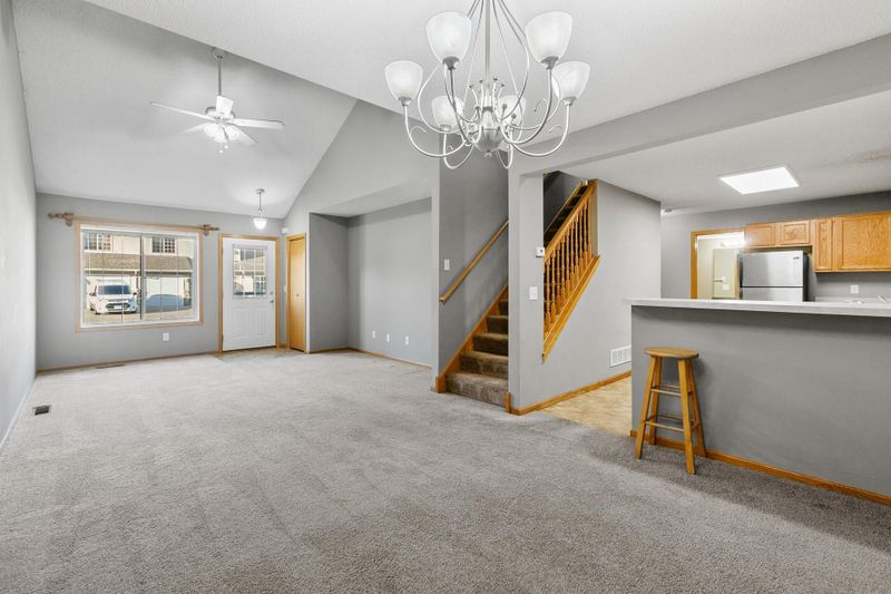 863 Ferdinand Dr, Shakopee, MN 55379