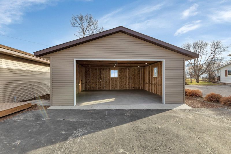 500 Borgerding Ave, Belgrade, MN 56312