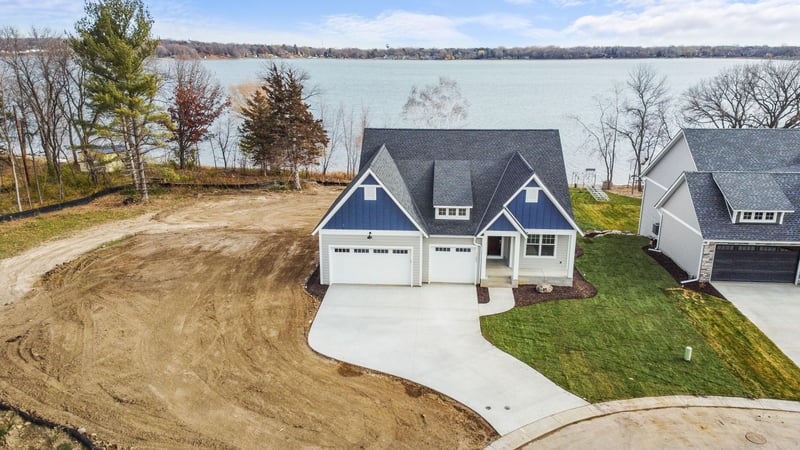 11883 302nd St, Chisago City, MN 55013