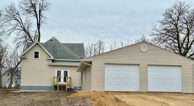402 E Hughes St, Tyler, MN 56178