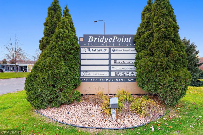 375 Bridgepoint Way, South Saint Paul, MN 55075