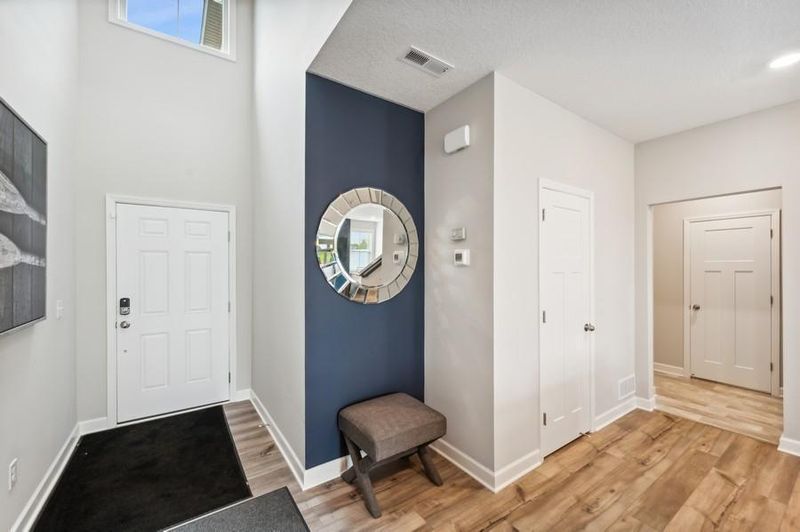 1912 Tyrone Dr, Shakopee, MN 55379