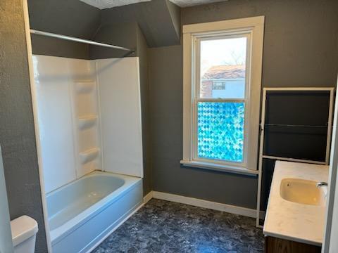 209 Bush St, Lakefield, MN 56150