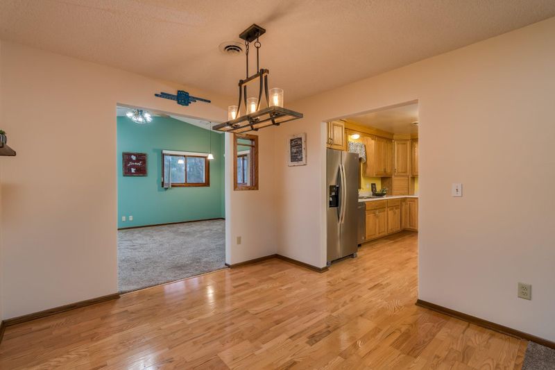 220 Hollywood Ave, New Ulm, MN 56073