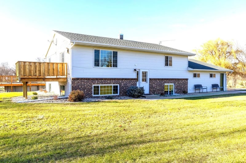 25500 50th St NE, Belgrade, MN 56312