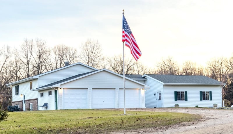 25500 50th St NE, Belgrade, MN 56312