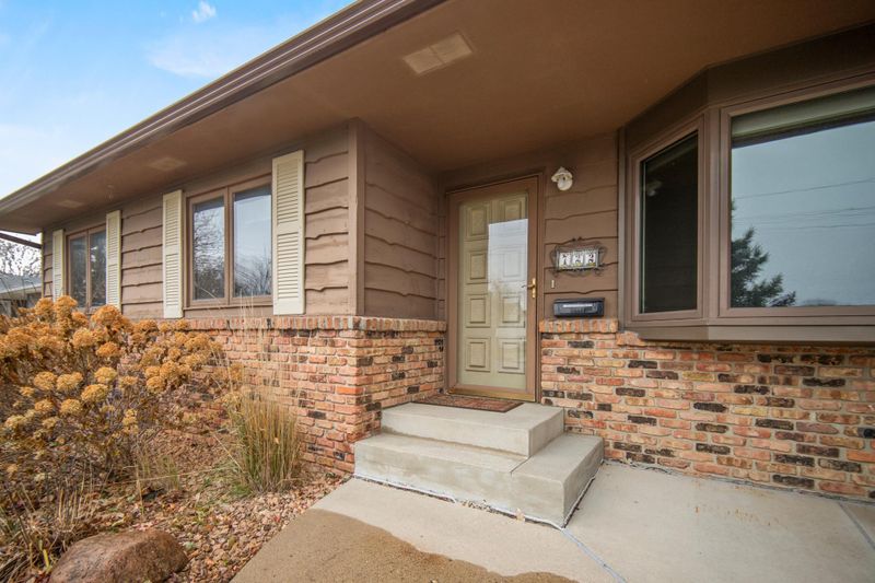 722 18th St SE, Owatonna, MN 55060