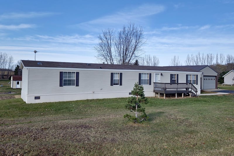 N5475 870th St, Elk Mound, WI 54739