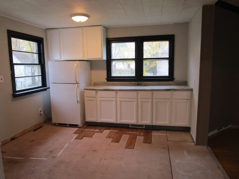 303 N 10th St, Cameron, WI 54822