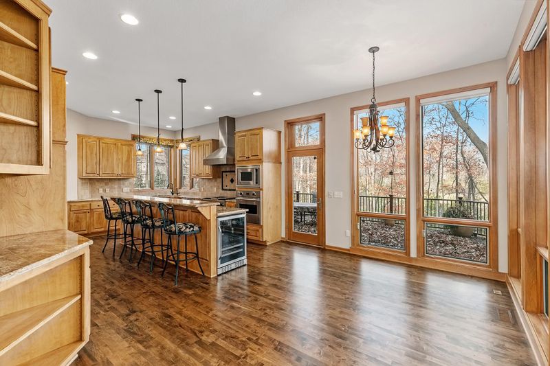 1010 Settlers Rd, Medina, MN 55340