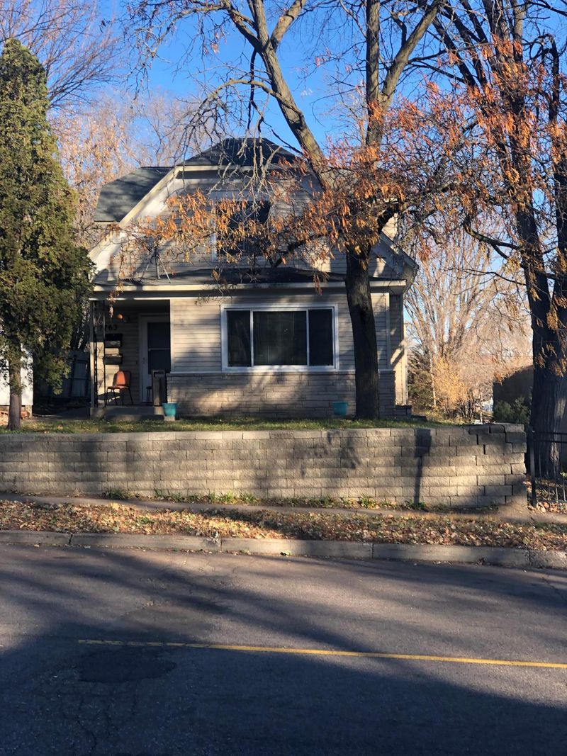 1763 7th St E, Saint Paul, MN 55106