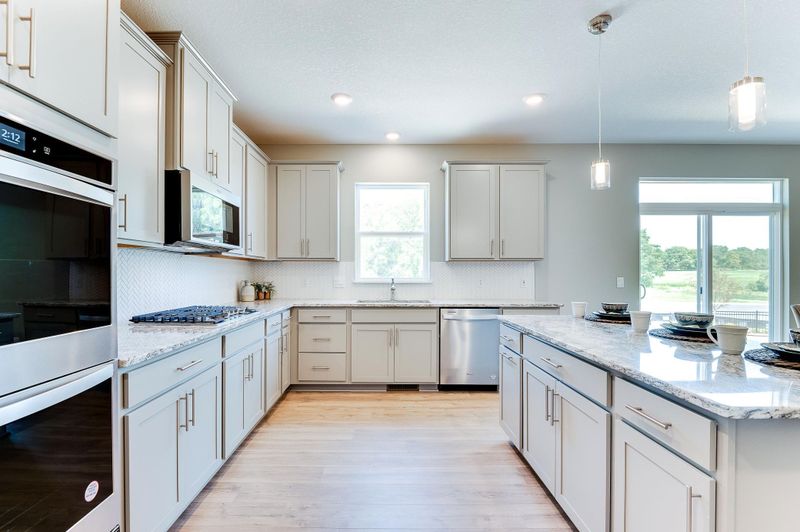 3174 Sunshine Curve NW, Prior Lake, MN 55372