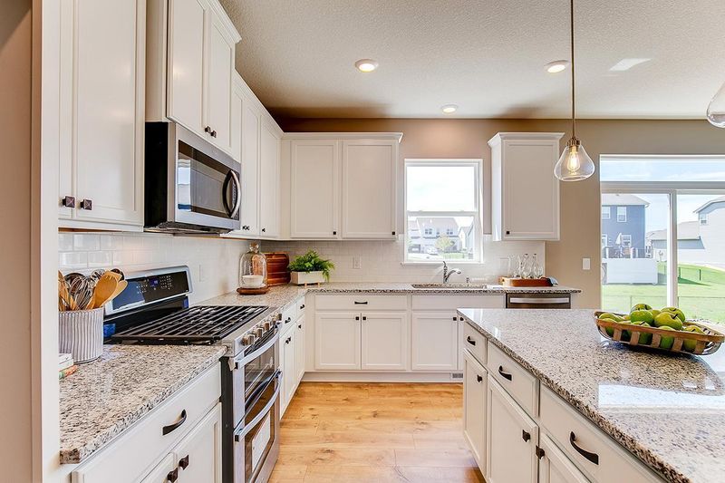 3070 Sunflower Way NW, Prior Lake, MN 55372