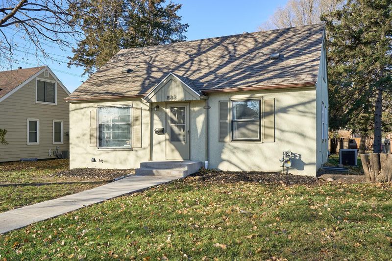 833 24th Ave SE, Minneapolis, MN 55414