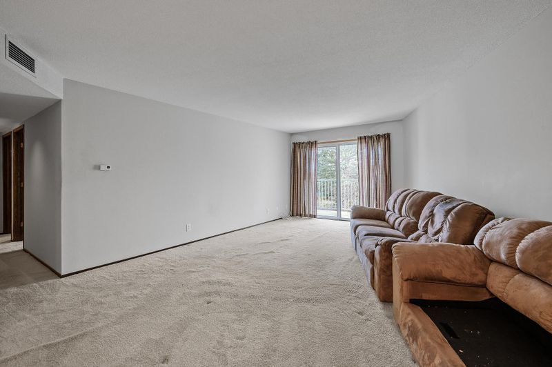 132 Demont Ave E #334, Little Canada, MN 55117