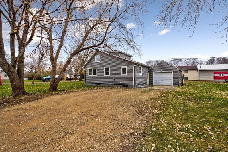424 Brooks St, Mankato, MN 56001