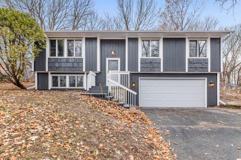 4859 Cumberland Rd, Mound, MN 55364