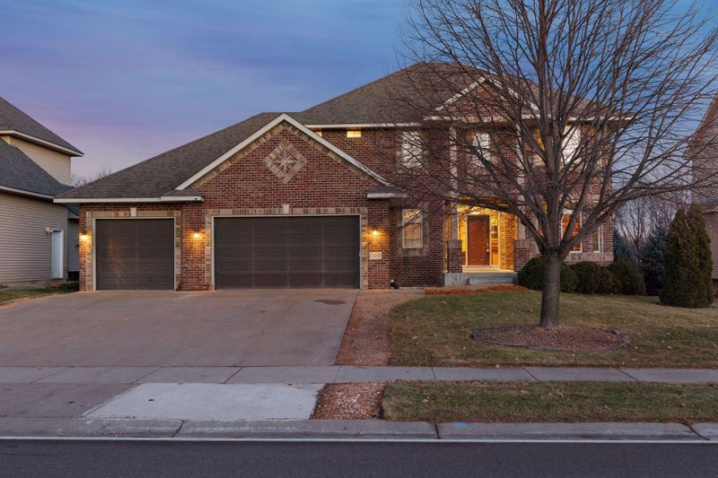 13217 Avocet St NW, Coon Rapids, MN 55448