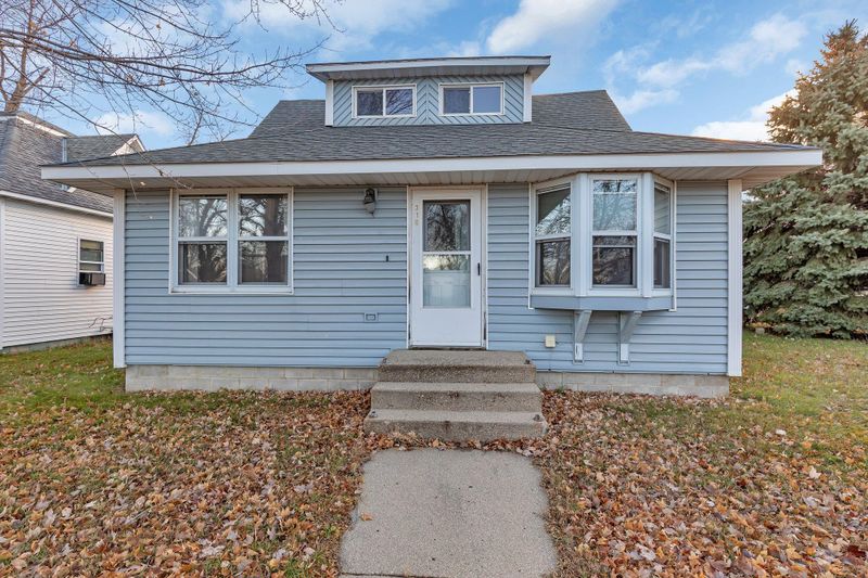 310 Prairie Ave S, Brooten, MN 56316