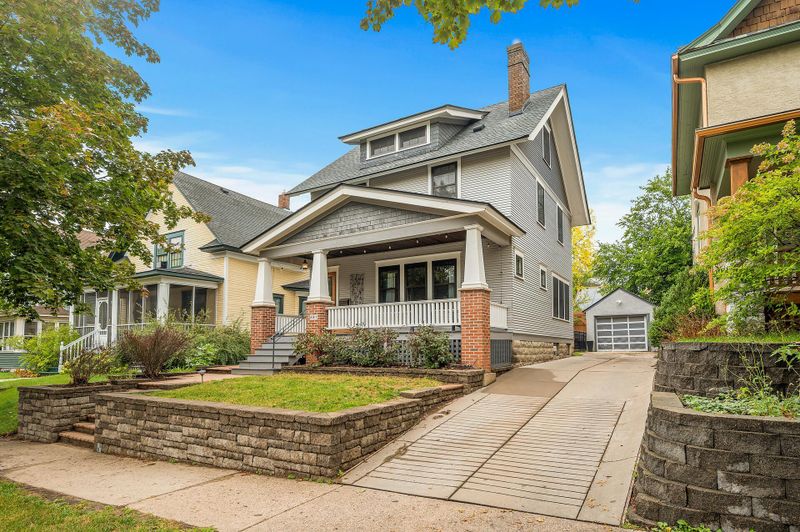 891 Linwood Ave, Saint Paul, MN 55105