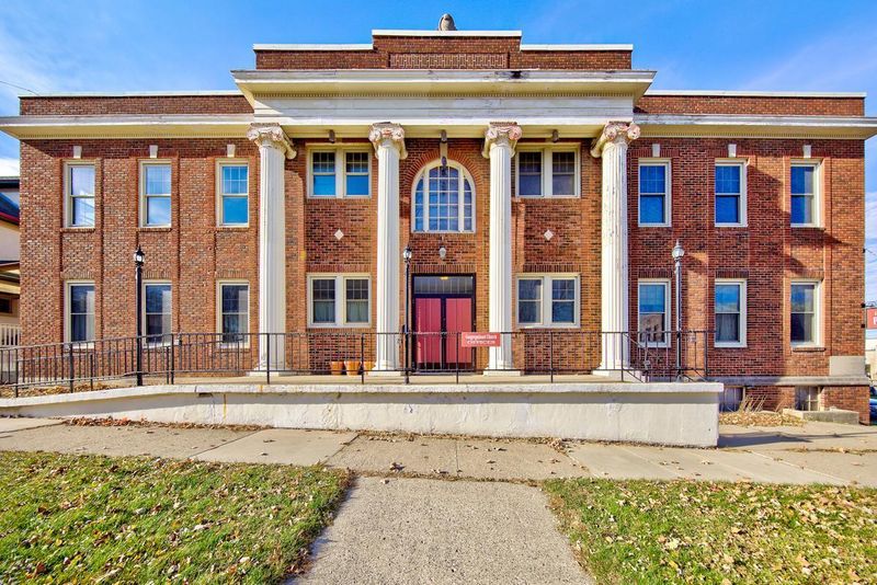 222 3rd Ave NW, Faribault, MN 55021