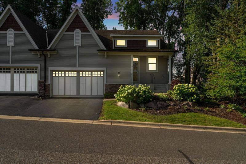 5100 Wild Marsh Dr N, White Bear Lake, MN 55110