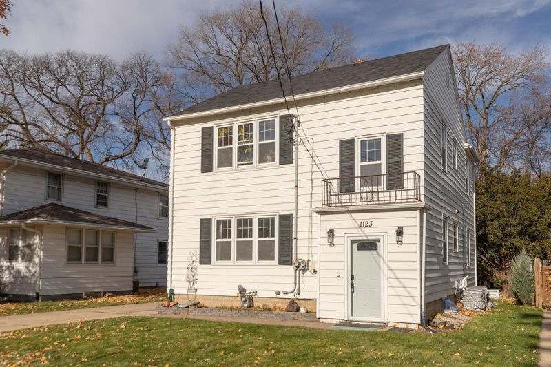 1123 2nd St NW, Rochester, MN 55901