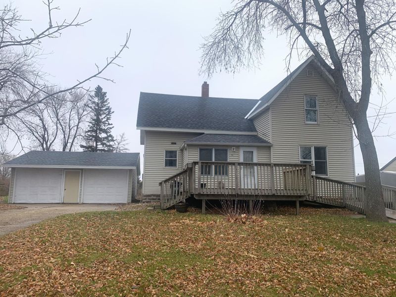 322 1st St SE, Clara City, MN 56222
