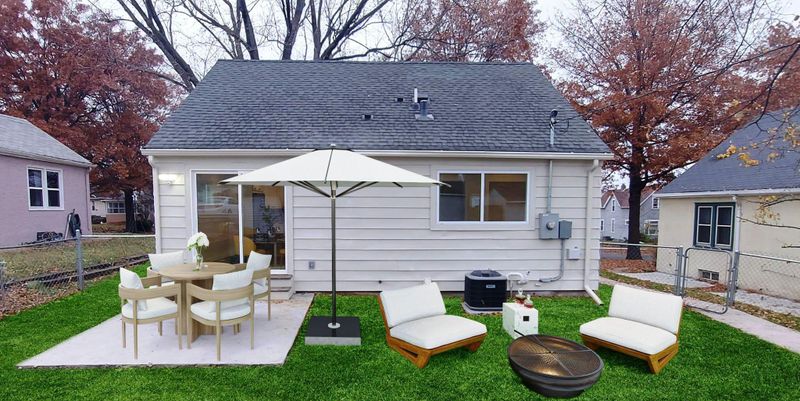 80 Rose Ave E, Saint Paul, MN 55117