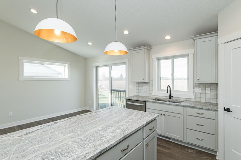 2229 Petersen Dr NW, Stewartville, MN 55976