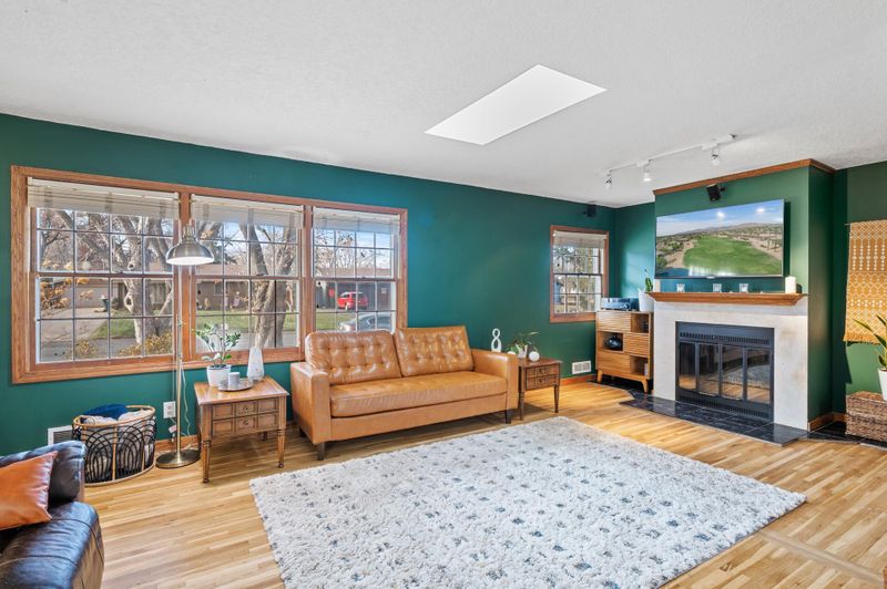 11249 President Dr NE, Blaine, MN 55434