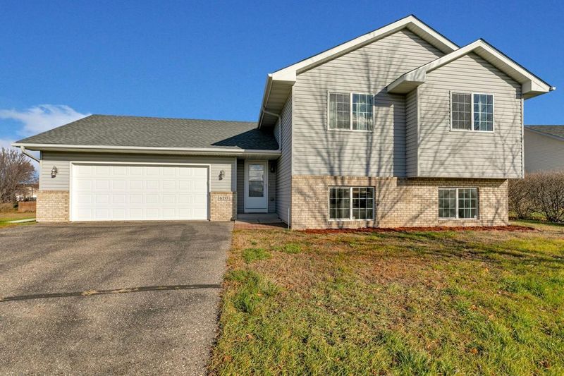 620 Juliet Ave, Clearwater, MN 55320