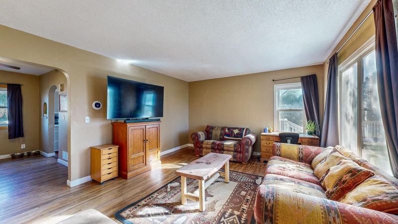 6906 Highway 60 Blvd, Kenyon, MN 55946