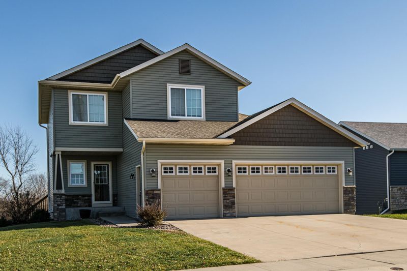 1312 Turnberry Dr SE, Rochester, MN 55904