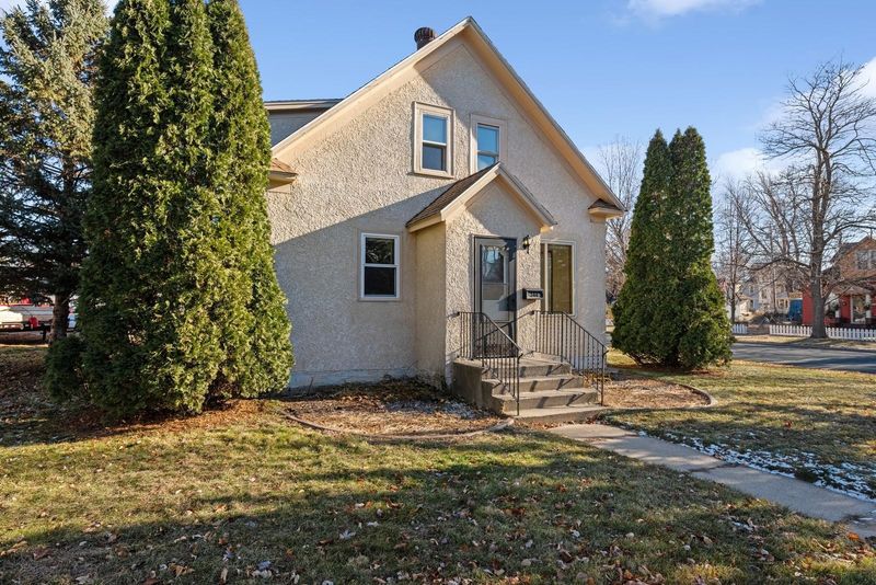 344 Birch St S, Cambridge, MN 55008