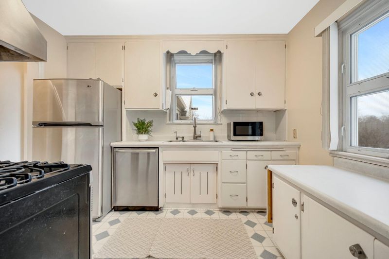 2700 Toledo Ave S, Saint Louis Park, MN 55416