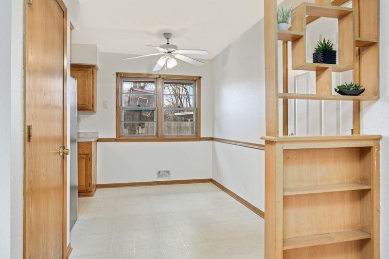 4099 Hodgson Rd, Shoreview, MN 55126