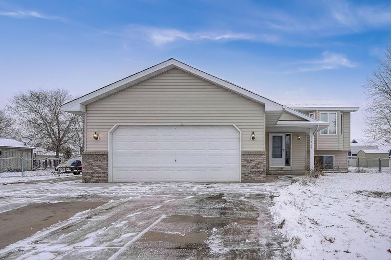 11275 Monroe Dr, Becker, MN 55308