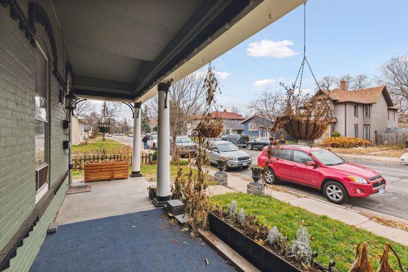 727 Monroe St NE, Minneapolis, MN 55413