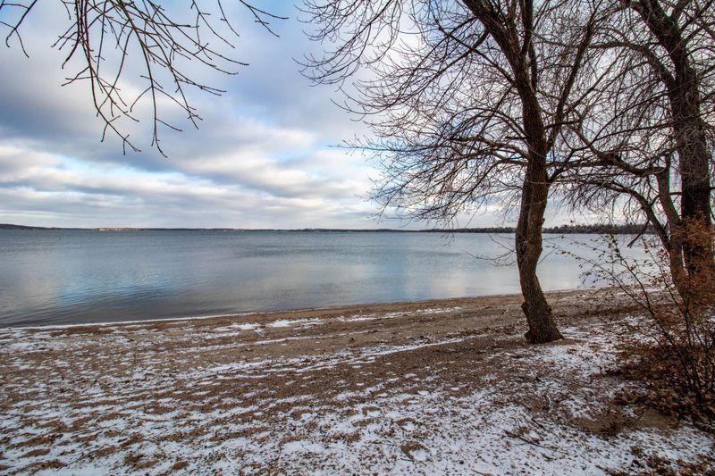 734 Lake Shore Dr, Battle Lake, MN 56515
