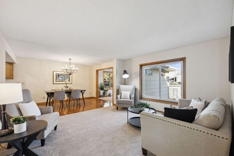 5098 Lansing Ave NE, Albertville, MN 55301
